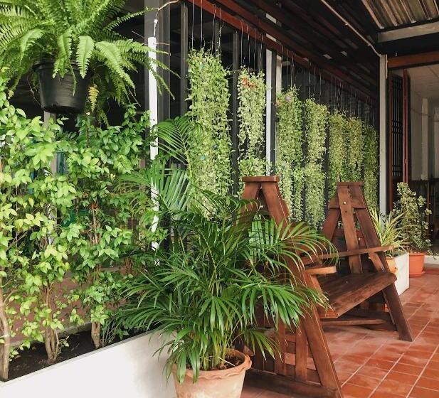 旅馆 Momento House