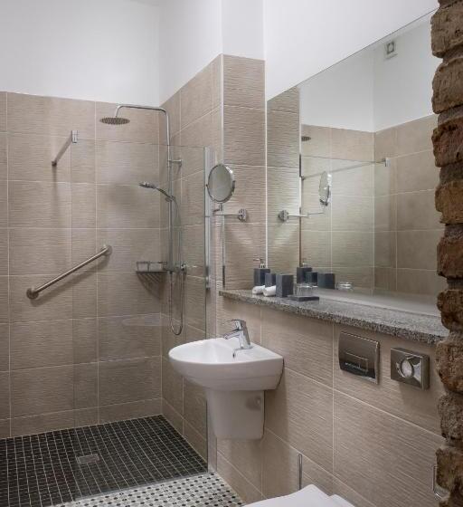 צימר Markree Courtyard