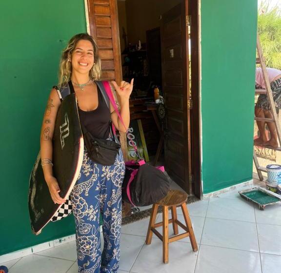 هاستل Canoa Roots Camping