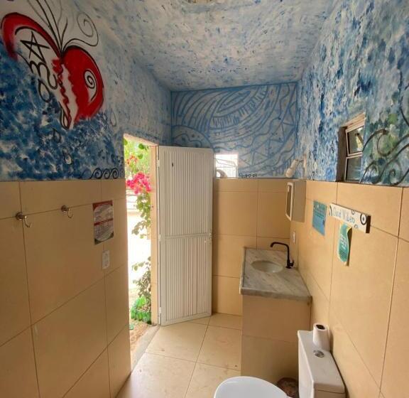 هاستل Canoa Roots Camping