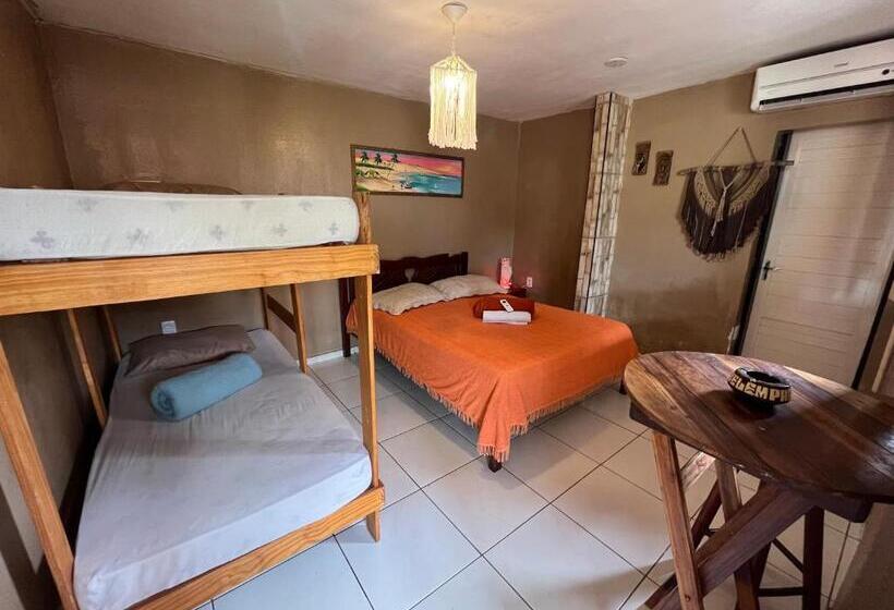 هاستل Canoa Roots Camping