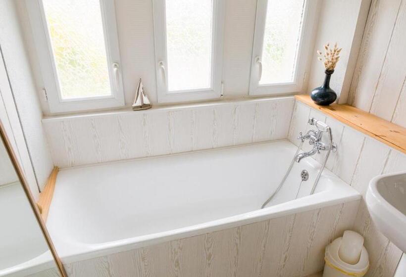 Entre Terre Et Mer, Maison De Famille Pour 6 Personnes