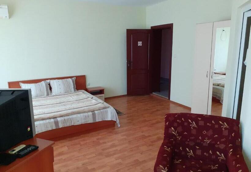 ホテル хотелски комплекс авалон