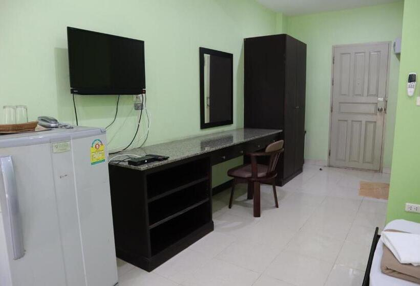 ホテル แสนสุขอพาร์ทเมนท์