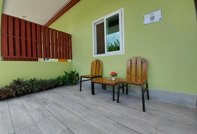 Hotelli ชาลีรีสอร์ท ชุมพร