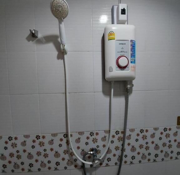 فندق ชาลีรีสอร์ท ชุมพร