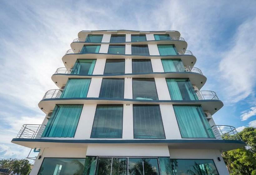 ホテル Siri Regent