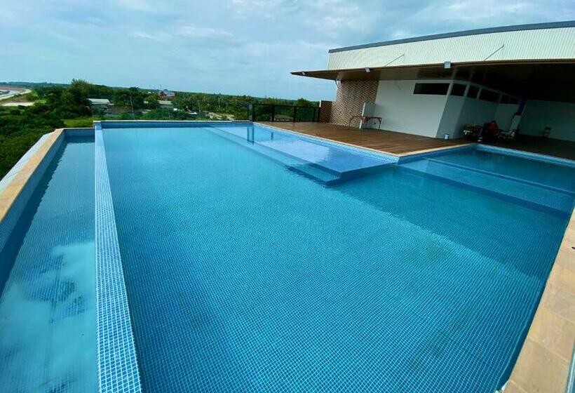 ホテル Siri Regent