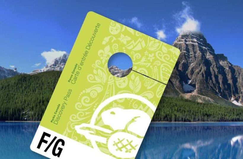 Отель Banff National Park Wood Lodge