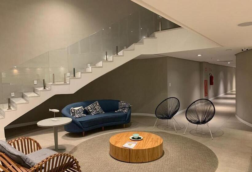 בית מלון כפרי Flat Edifício Royale 305