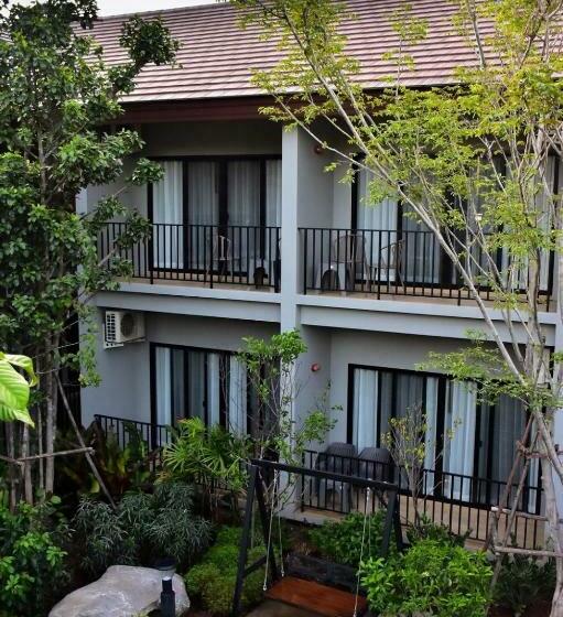 Отель Jingle Jungle Resort Khaoyai