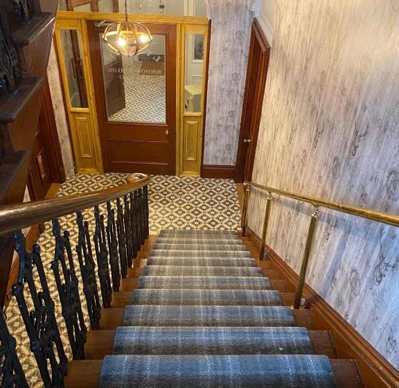 Отель Manor House