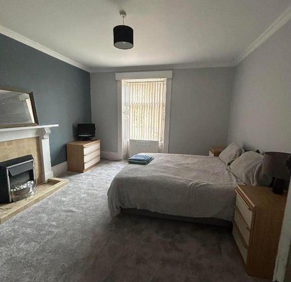 Отель Manor House