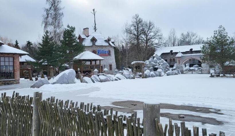 هتل Meškių Dvarkiemis