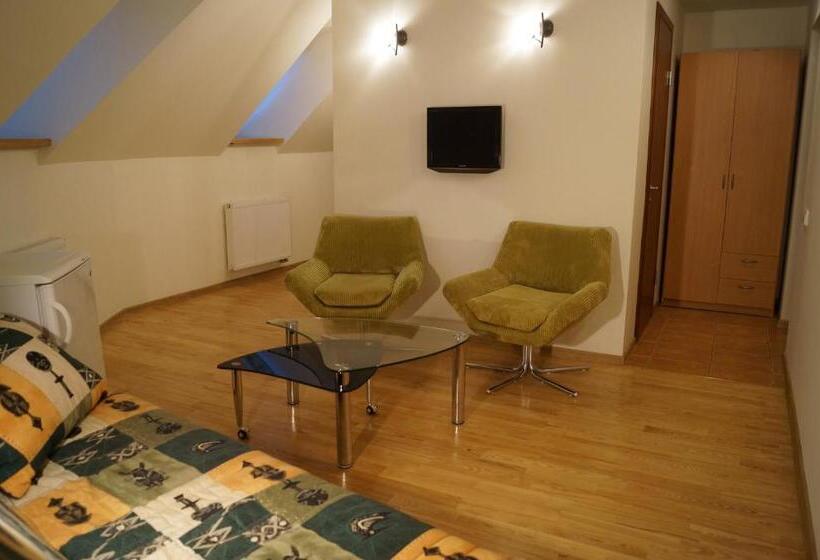 هتل Meškių Dvarkiemis