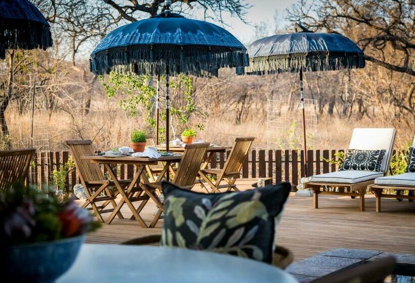 فندق Safari Moon Luxury Bush Lodge