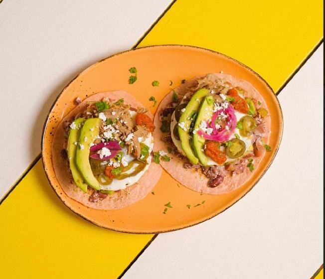 בית מלון כפרי Sriyana Uluwatu