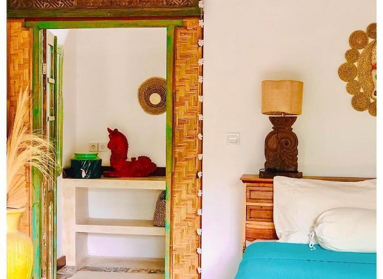 בית מלון כפרי Sriyana Uluwatu