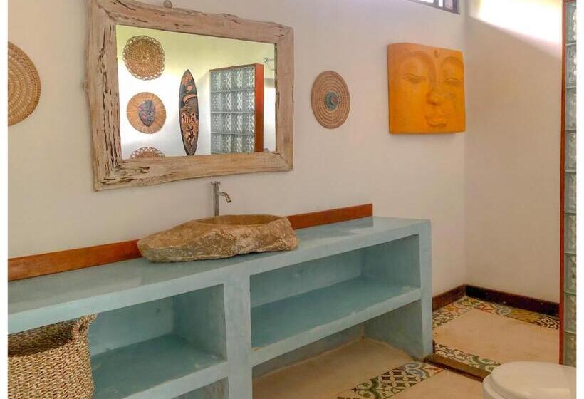 בית מלון כפרי Sriyana Uluwatu