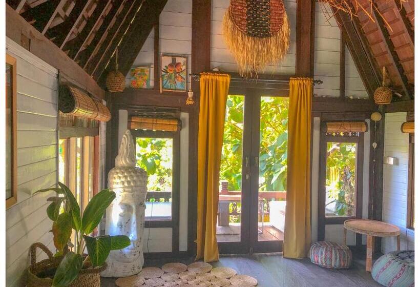 בית מלון כפרי Sriyana Uluwatu