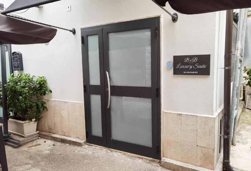 Italians B&b Luxury Suite