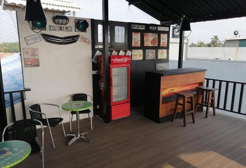 Le Petit Hotel & Restaurant