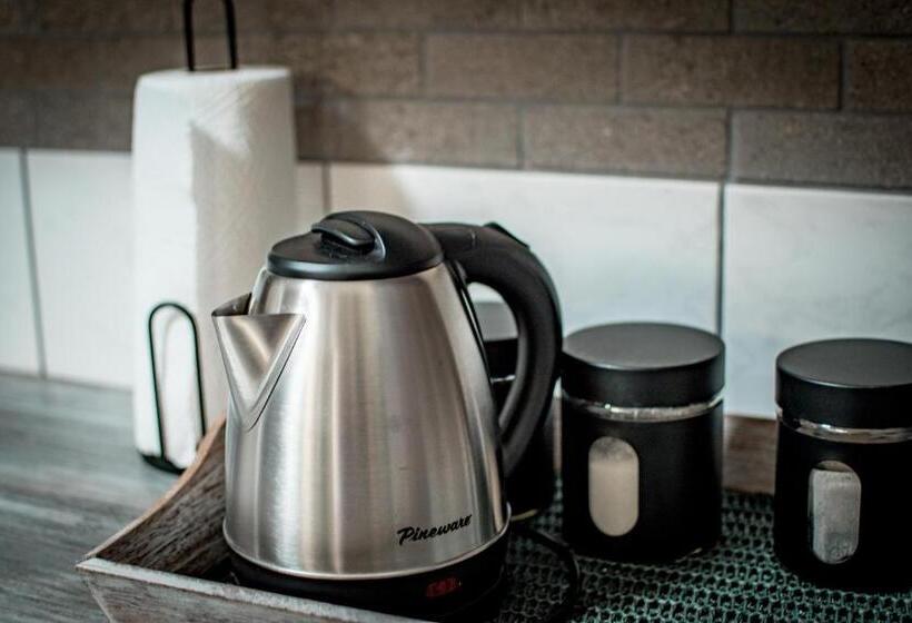 Meerkat Manor Self Catering & Accommodation Windhoek