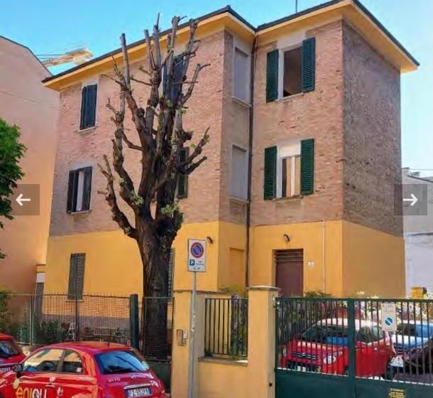 پانسیون Affittacamere Home&stazione Bologna