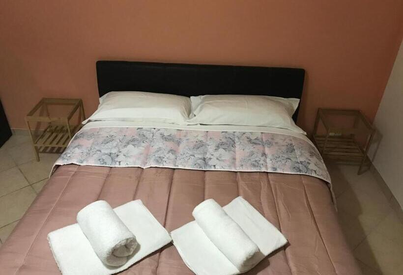 پانسیون Affittacamere Home&stazione Bologna