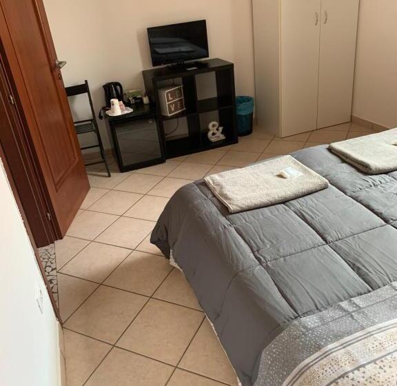 پانسیون Affittacamere Home&stazione Bologna