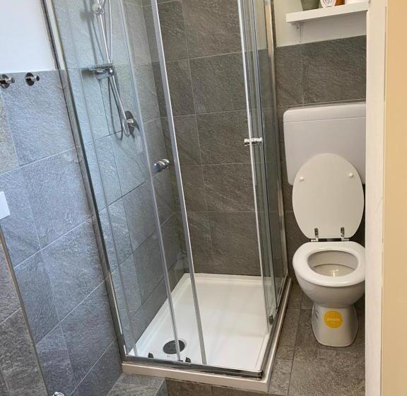 پانسیون Affittacamere Home&stazione Bologna