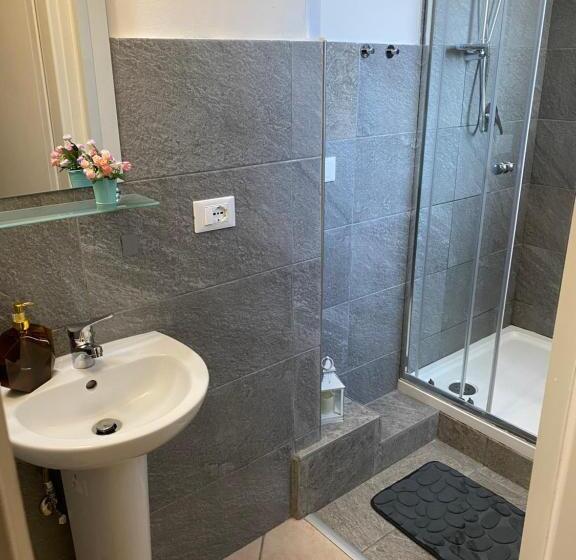 پانسیون Affittacamere Home&stazione Bologna