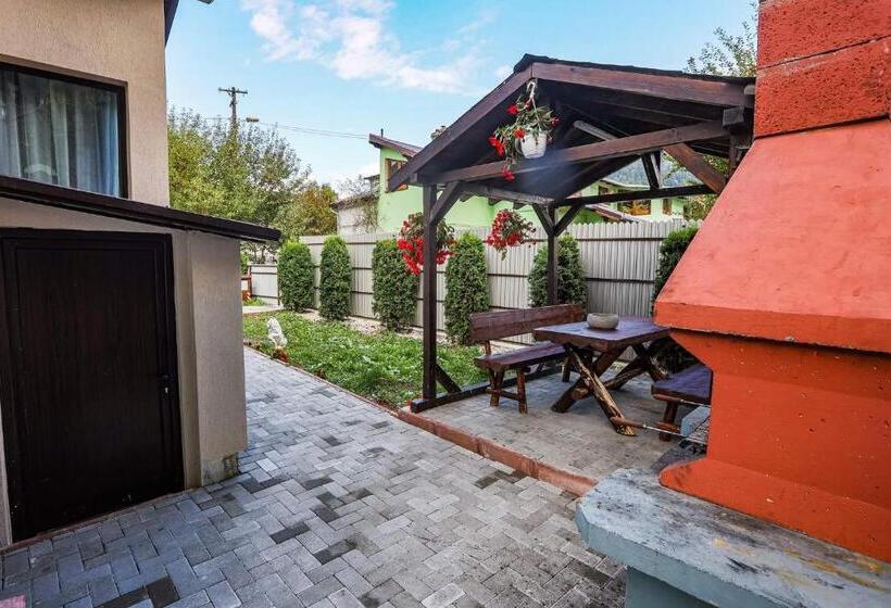 פנסיון Casa Andy