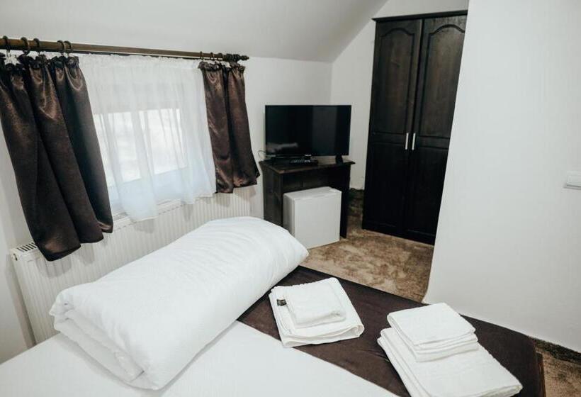 بنسيون Casa Daiana