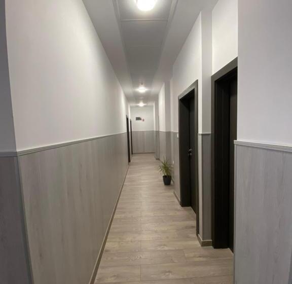 פנסיון Comfort Guest Rooms