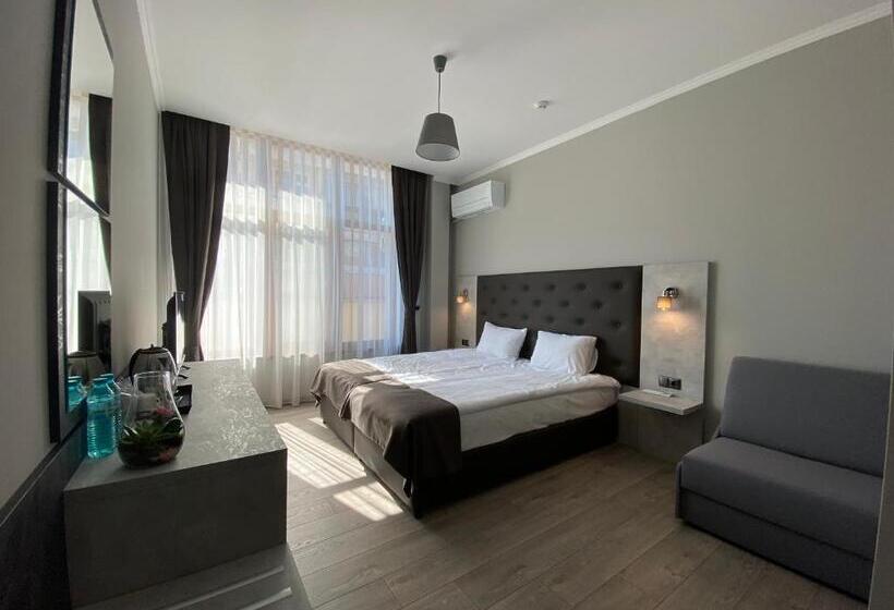 פנסיון Comfort Guest Rooms