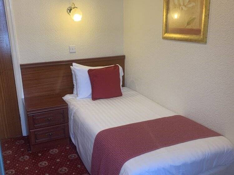 Пансион Gleneagles Albert Road