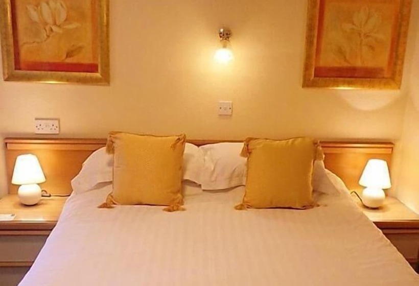 Пансион Gleneagles Albert Road