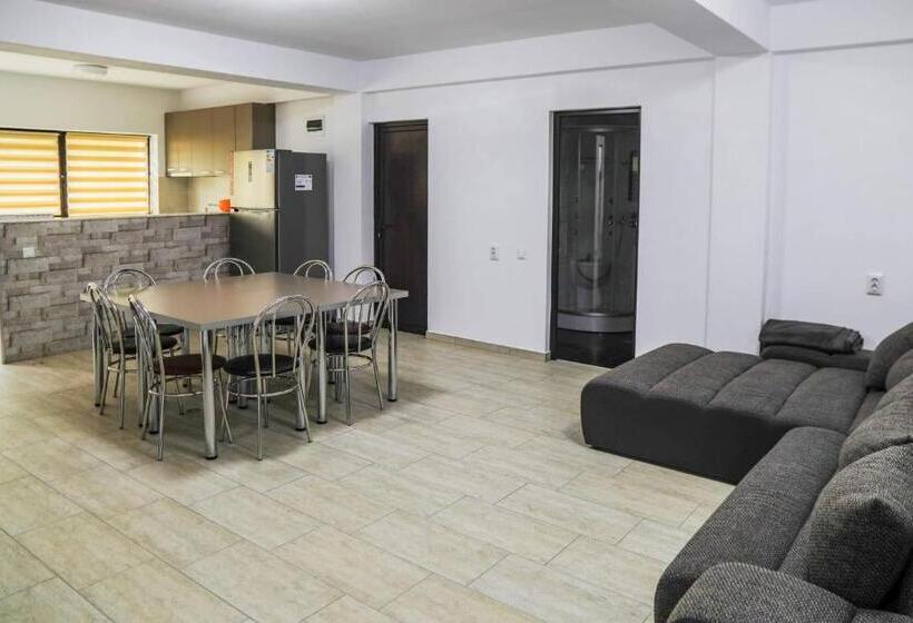 Пансион Hățașul Bunicului