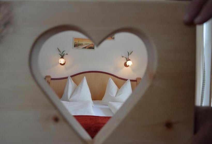 ペンション Landhaus Montana