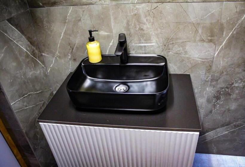 بنسيون R34 Boutique Guest House