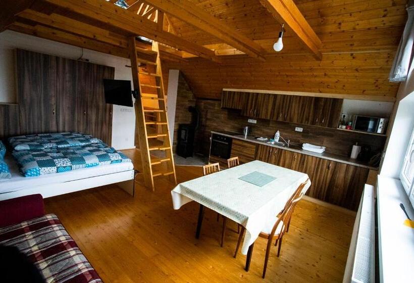 膳宿费 Statek U Kalinů