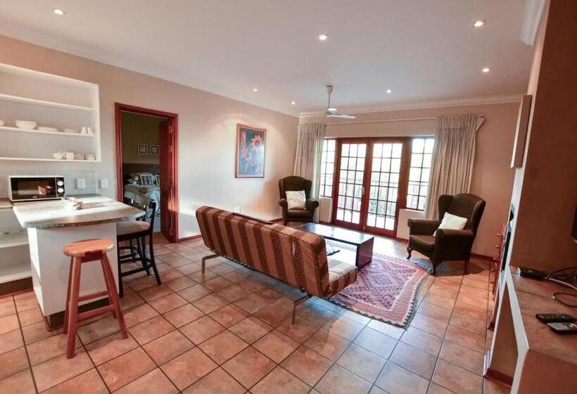 펜션 The Clarens Place