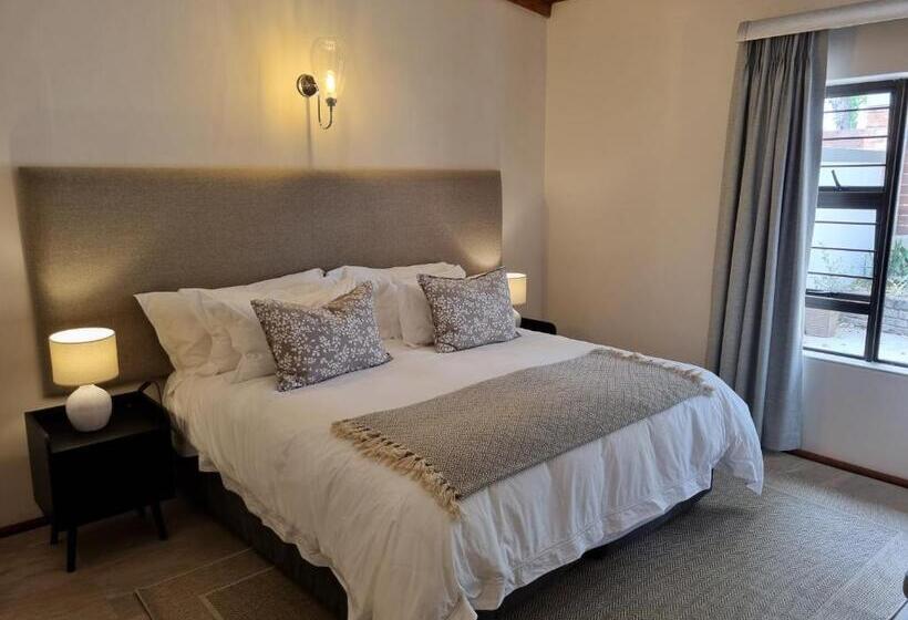 פנסיון The Coral Tree