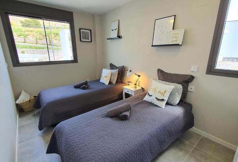 Pool & Snooker Villa