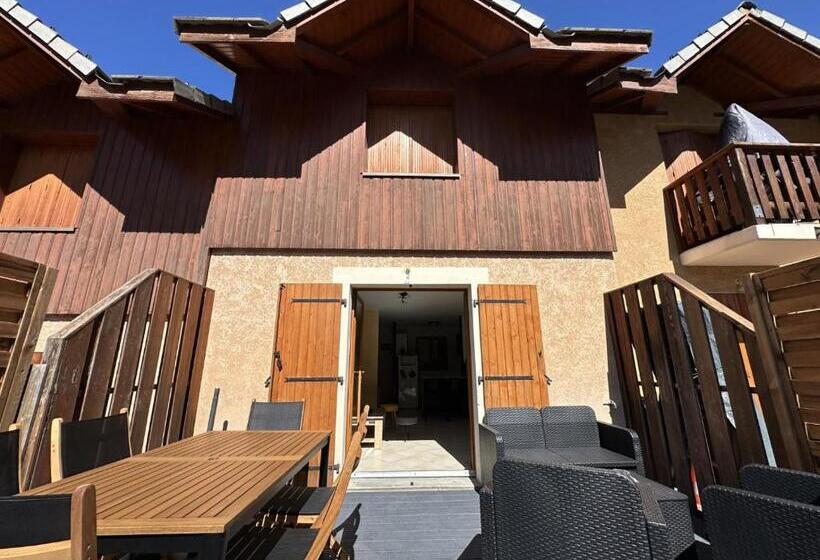 T3 Au Plan D’eau D’embrun Avec Garage Et Terrasse