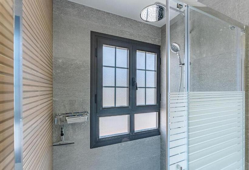 Townhouse With Three Bedrooms