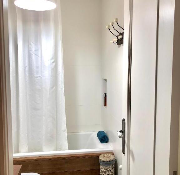 Adosado Para Familias Al Lado De La Playa, Con Piscina