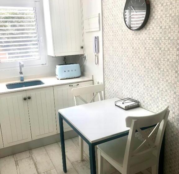 Adosado Para Familias Al Lado De La Playa, Con Piscina