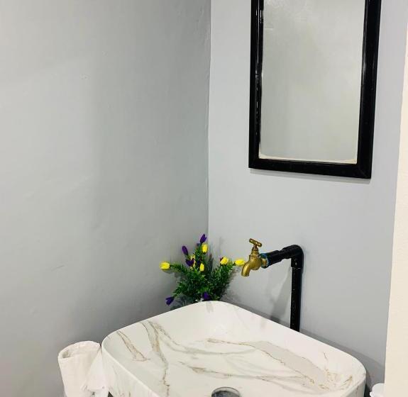 הוסטל Baan Mae Somkid Homestay